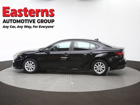 Used 2025 Toyota Camry LE FWD image 60