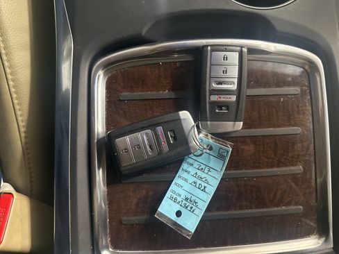 Used 2017 Acura MDX FWD image 26
