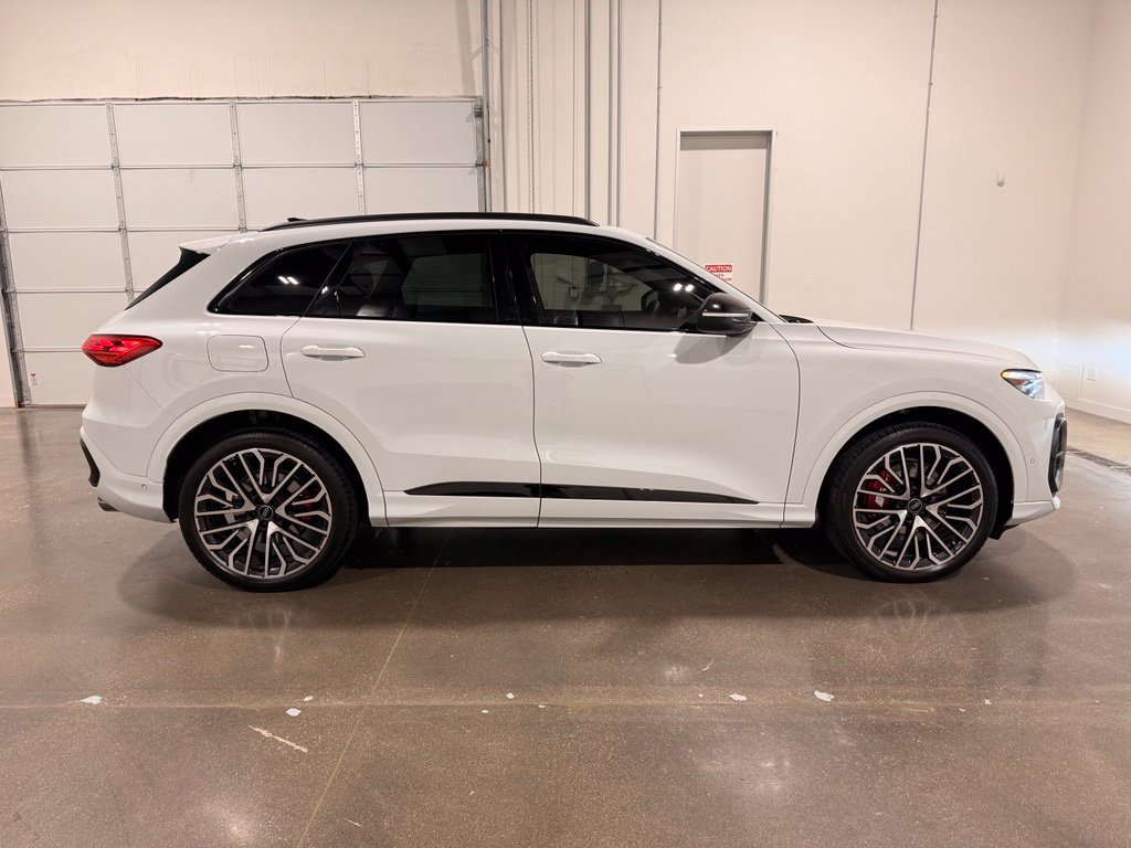 Used 2025 Audi SQ5 Premium Plus AWD/4WD image 4