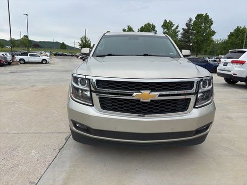 Used 2015 Chevrolet Tahoe LT w/ Luxury Package AWD/4WD image 2