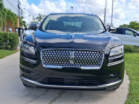 Used 2023 Lincoln Nautilus Reserve FWD image 2