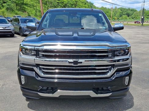 Used 2017 Chevrolet Silverado 1500 High Country AWD/4WD image 2