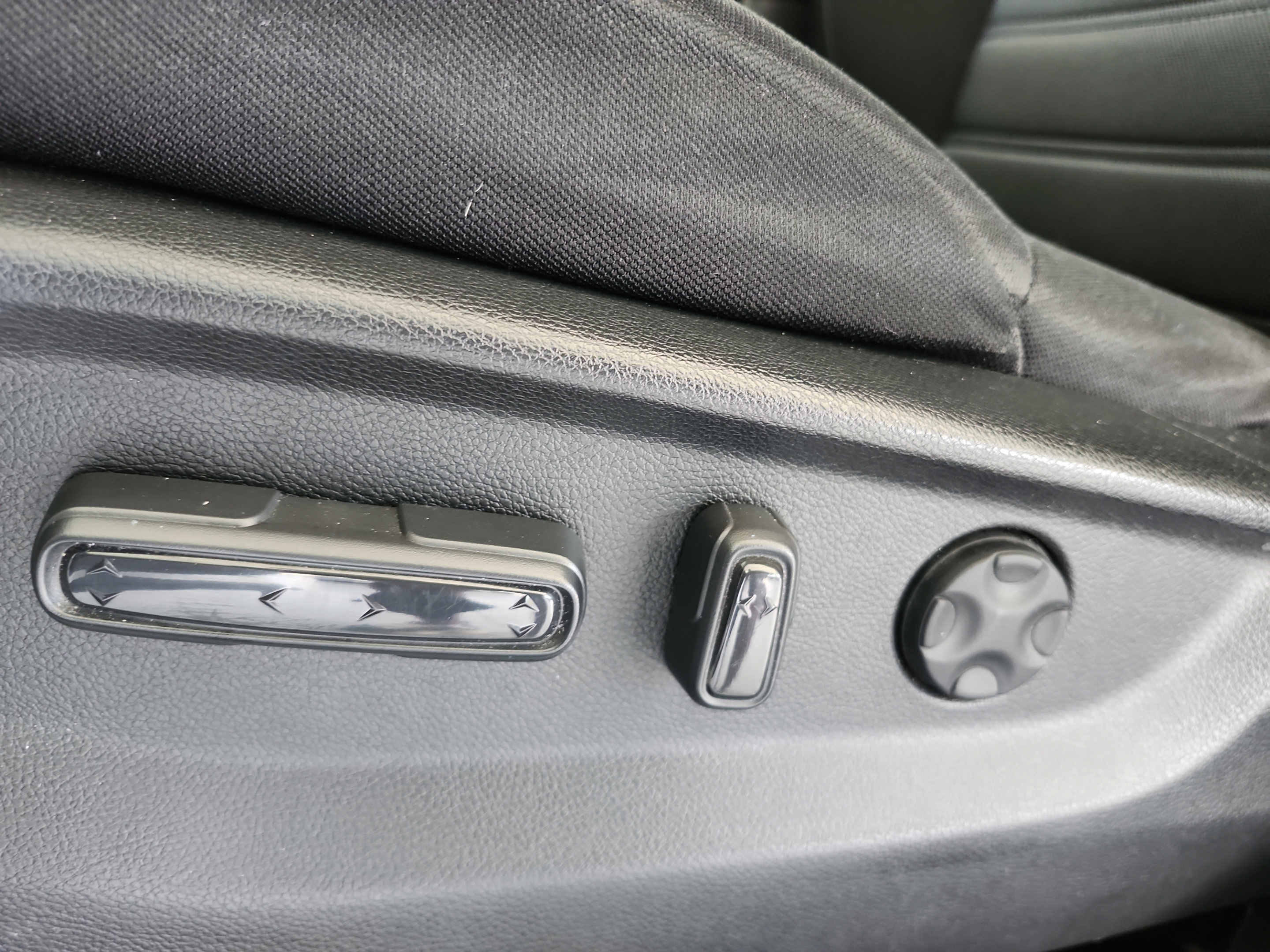 Used 2020 Honda CR-V EX image 15