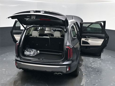 New 2025 Kia Telluride EX image 24