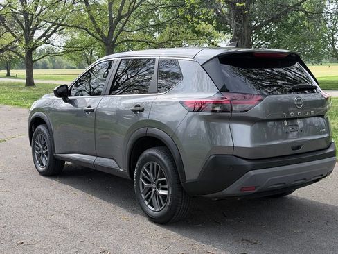 Used 2023 Nissan Rogue S AWD/4WD image 36