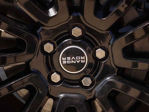 Used 2016 Land Rover Range Rover Long Wheelbase Supercharged AWD/4WD image 15