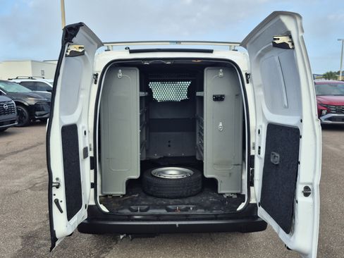 Used 2021 Nissan NV200 S FWD image 12