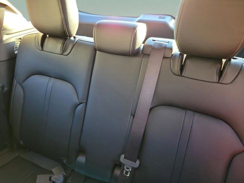 Used 2024 MAZDA CX-90 3.3 Turbo w/ Preferred Package image 22