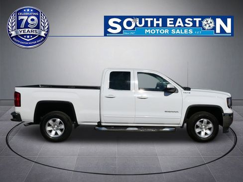 Used 2018 GMC Sierra 1500 SLE w/ SLE Value Package AWD/4WD image 8