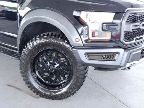 Used 2018 Ford F150 Raptor w/ Equipment Group 802A Luxury AWD/4WD image 4
