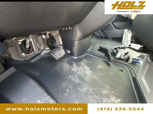 Used 2025 Mercedes-Benz Sprinter 2500 image 32