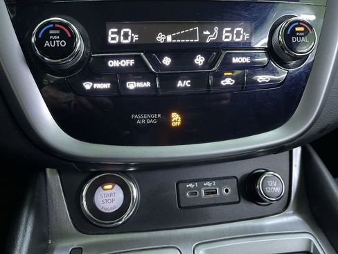 Used 2023 Nissan Murano S image 23