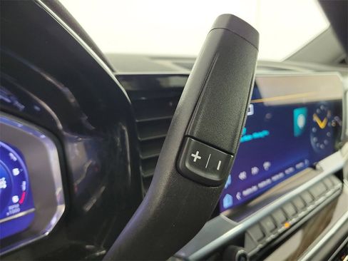 Used 2024 Chevrolet Silverado 1500 LT image 27