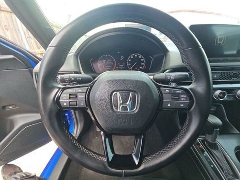 Used 2024 Honda Civic Sport image 6