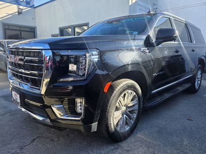 Used 2022 GMC Yukon XL SLT w/ SLT Luxury Package