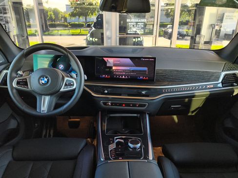 Used 2024 BMW X5 xDrive40i w/ M Sport Package AWD/4WD image 29