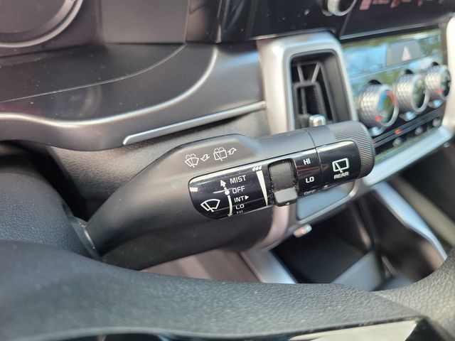 Used 2023 Kia Sorento LX FWD image 27