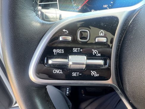 Certified 2022 Mercedes-Benz GLE 350 4MATIC image 19
