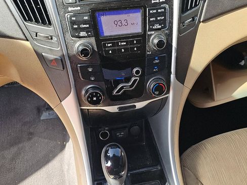 Used 2011 Hyundai Sonata GLS w/ Popular Equipment Pkg 2 FWD image 9