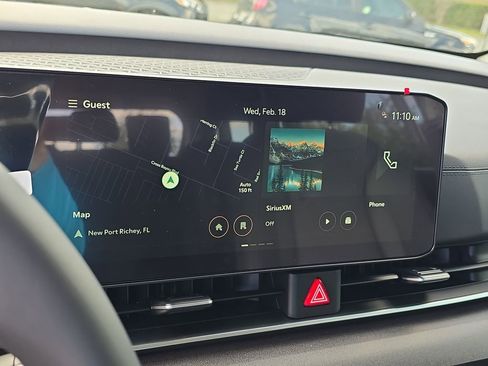 New 2026 Kia Carnival EX FWD image 25