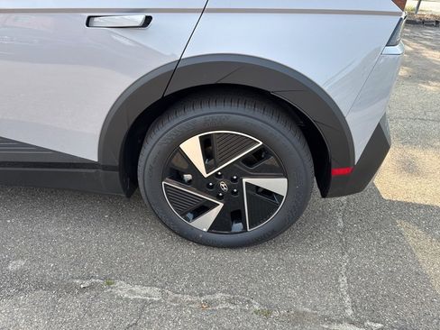 New 2025 Hyundai Ioniq 5 SEL image 11
