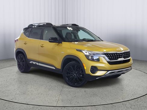 Certified 2023 Kia Seltos Nightfall Edition AWD/4WD image 1