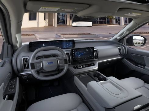 New 2026 Ford Expedition Active AWD/4WD image 9