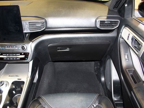 Used 2020 Ford Explorer ST w/ ST Street Pack image 30