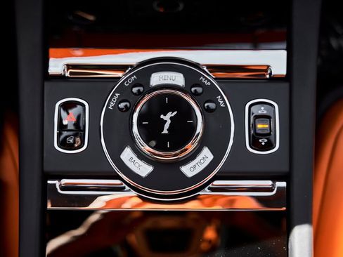 Used 2020 Rolls-Royce Wraith image 58