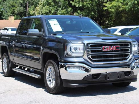 Used 2018 GMC Sierra 1500 SLE w/ SLE Value Package AWD/4WD image 1