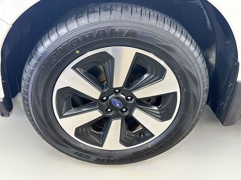 Used 2018 Subaru Forester 2.5i Premium AWD/4WD image 41