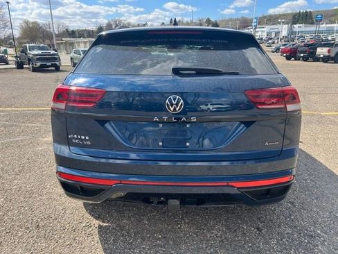 Used 2023 Volkswagen Atlas Cross Sport SEL R-Line AWD/4WD image 7