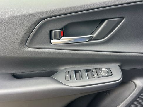 New 2026 Toyota Prius Plug-In Hybrid FWD image 13