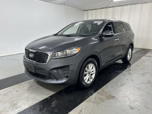 Used 2019 Kia Sorento AWD image 5