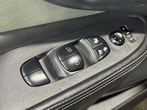 Used 2018 Nissan Murano S w/ Cargo Package FWD image 13