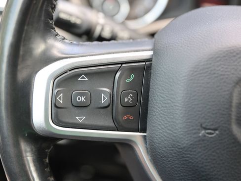 Used 2019 RAM 1500 Big Horn AWD/4WD image 40