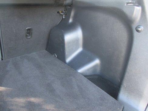 Used 2010 Land Rover LR2 HSE image 71