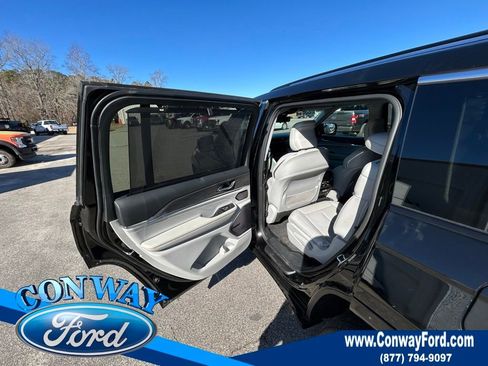 Used 2021 Jeep Grand Cherokee L Overland w/ Luxury Tech Group IV image 16