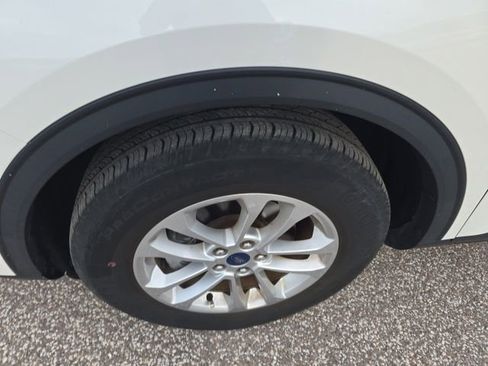 Used 2022 Ford Escape SE w/ Convenience Package AWD/4WD image 6