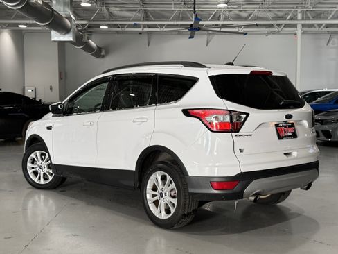Used 2018 Ford Escape SE w/ Ford Safe & Smart Package image 17