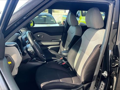 Used 2015 Kia Soul image 8