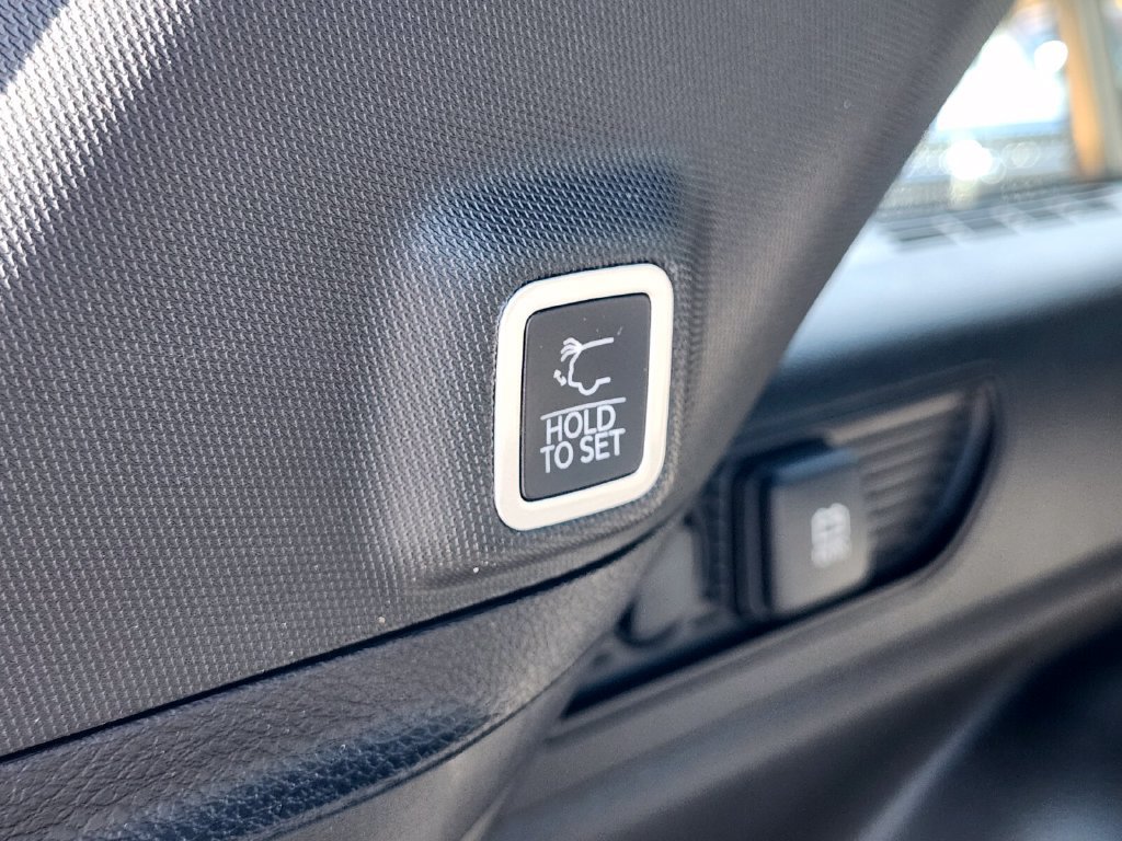 Used 2026 Jeep Grand Cherokee Limited AWD/4WD image 34