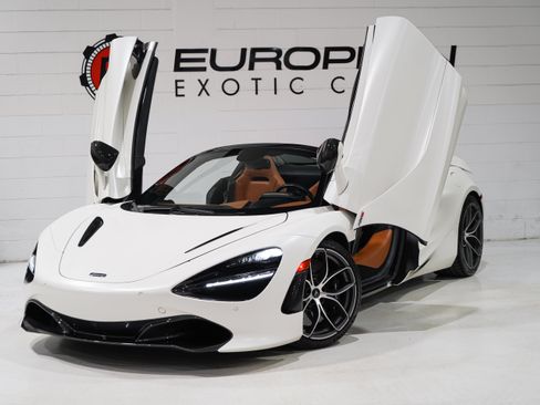 Used 2020 McLaren 720S Spider RWD image 35