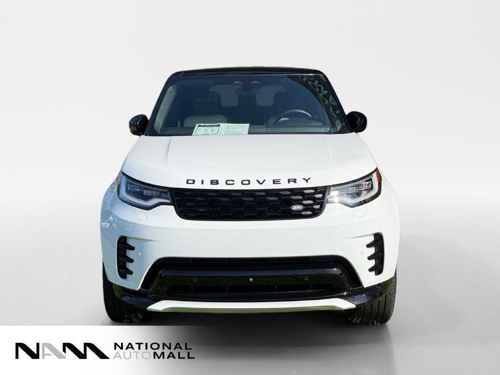 Used 2024 Land Rover Discovery Dynamic SE AWD/4WD image 8