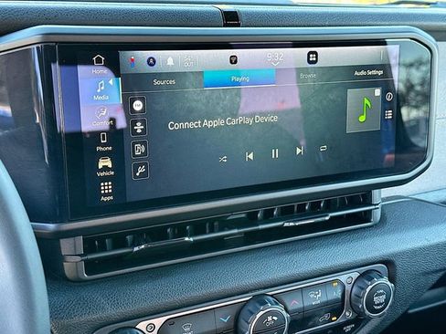 Used 2024 Jeep Wrangler Sport S image 14