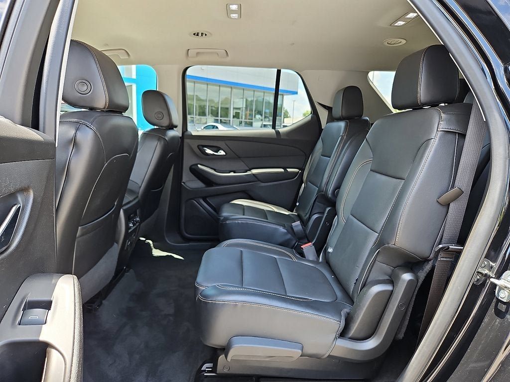 Certified 2019 Chevrolet Traverse Premier w/ LPO, Blackout Package FWD image 10