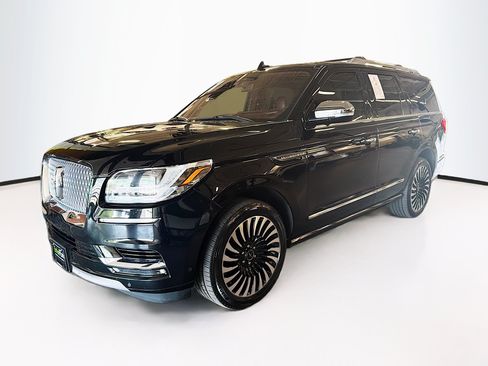 Used 2018 Lincoln Navigator Black Label w/ Cargo Package AWD/4WD image 3