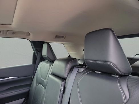 Certified 2025 INFINITI QX60 Pure image 9