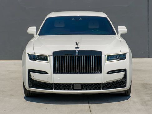 Used 2023 Rolls-Royce Ghost Black Badge w/ Black Badge Ghost Package AWD/4WD image 4