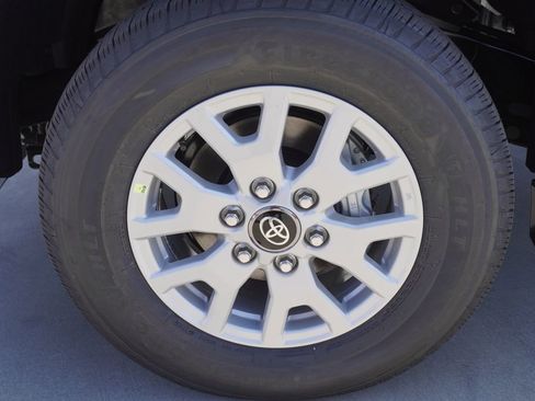 Certified 2026 Toyota Tacoma SR5 RWD image 20